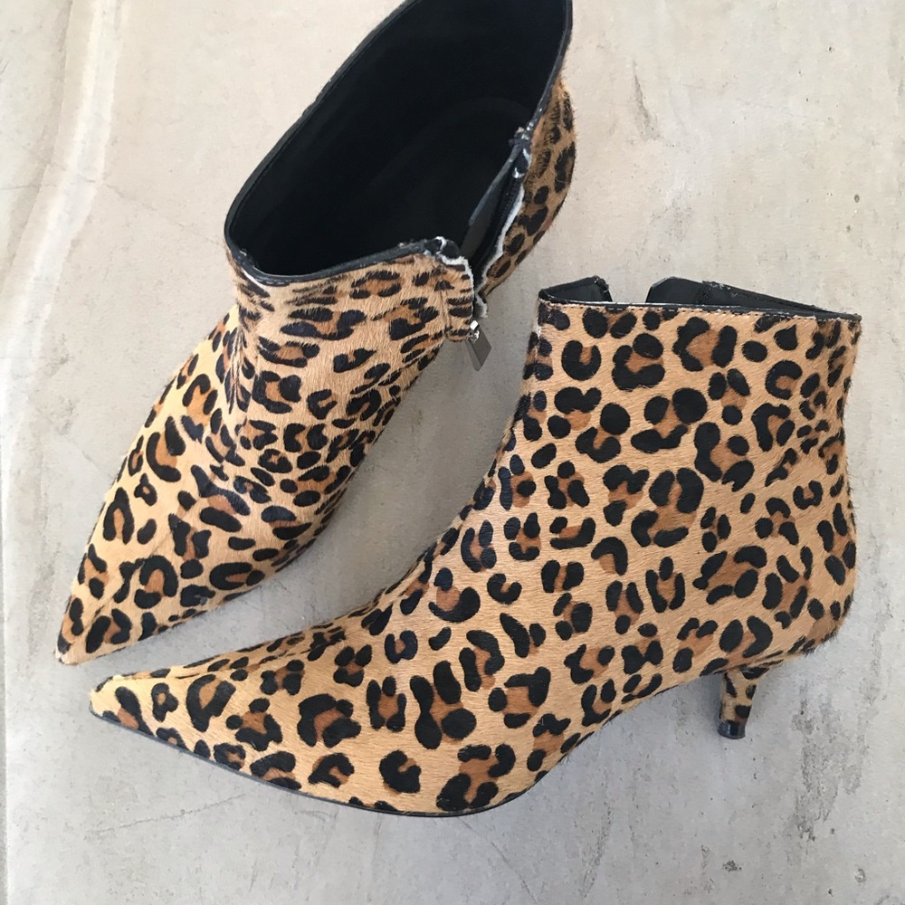 ⭐️HOST PICK⭐️ ZARA leopard leather ankle boot - Picture 5 of 8